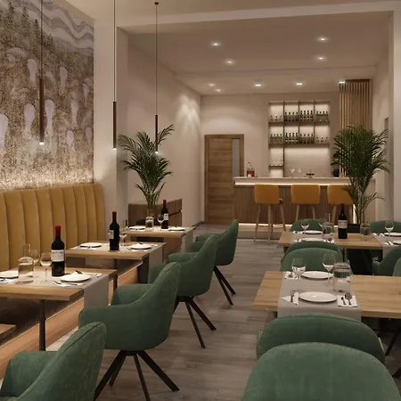 Pfa - Hotel 3*